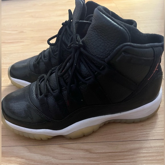 Nike Air Jordan Retro XI 11 72-10 2015 Black Red White - Picture 2 of 5